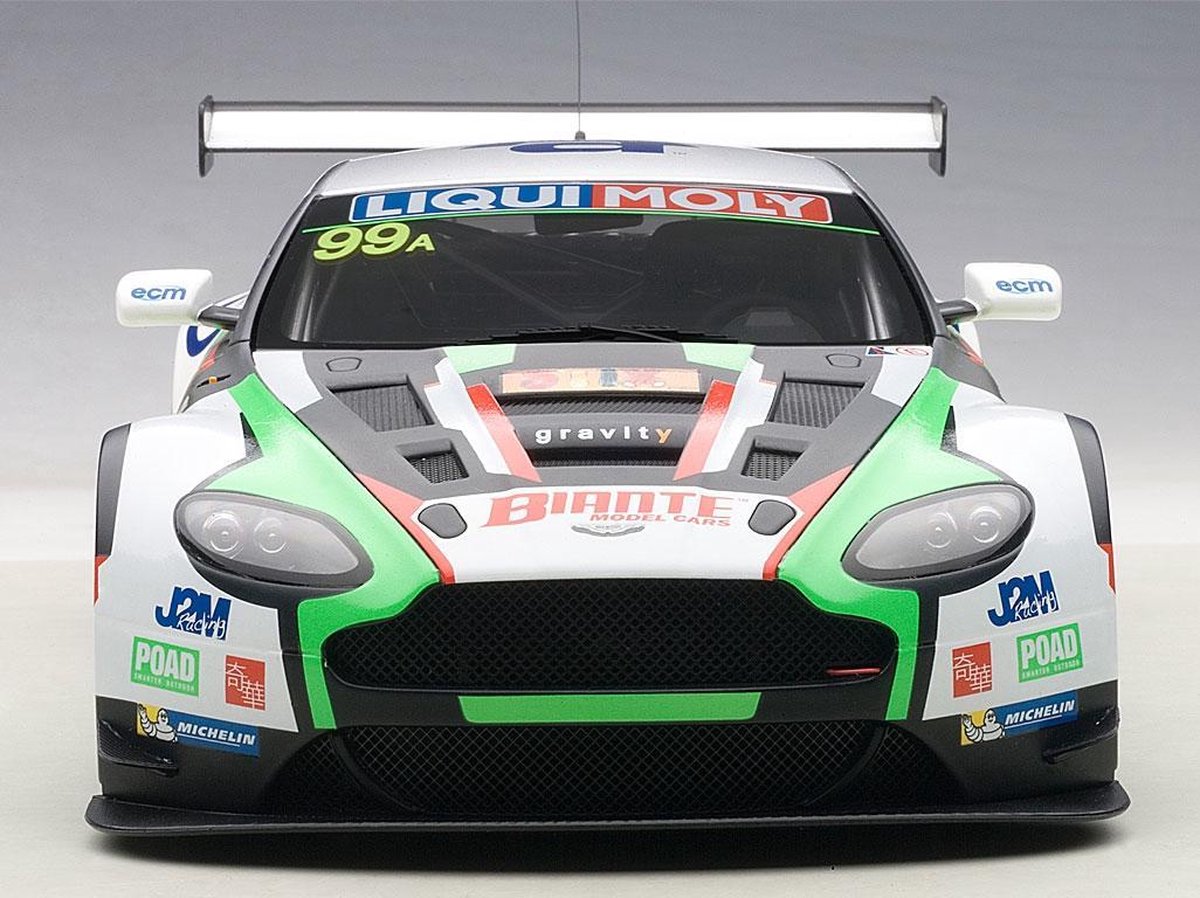 Aston Martin V12 Vantage #99A Bathurst 12 Hours Endurance Race 2015 - 1:18 - AUTOart