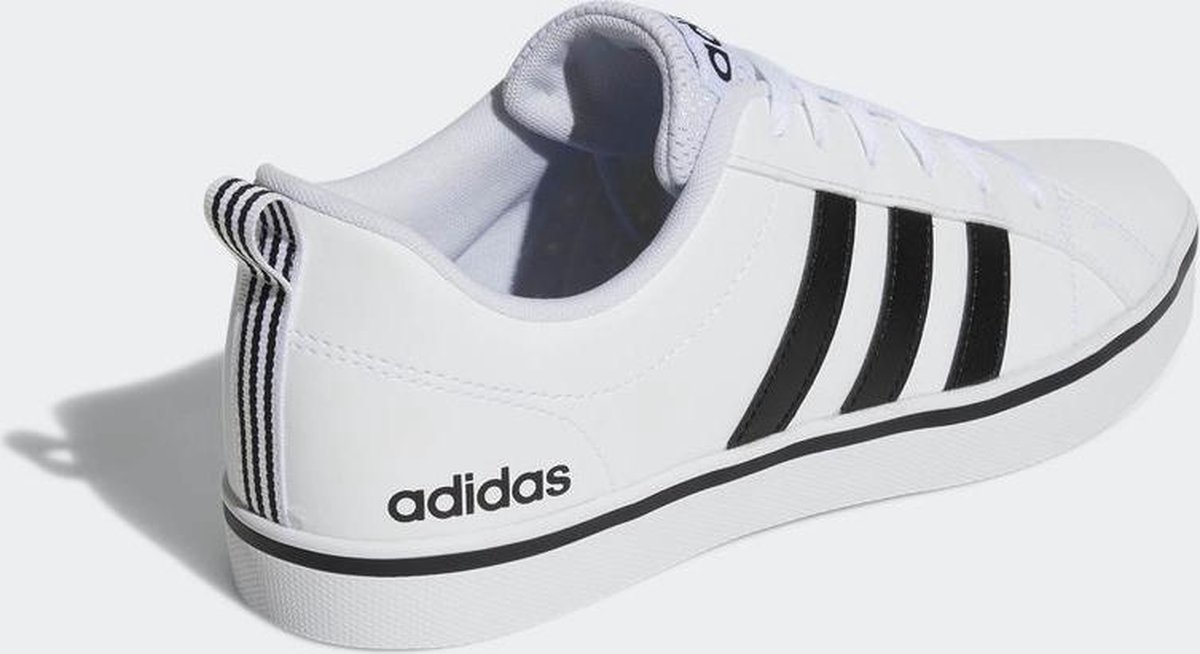 adidas VS Pace Sneakers Heren - Ftwr White/Core Black/Blue | bol.com