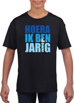 Hoera ik ben jarig t-shirt zwart / blauw voor kinderen / jongens - verjaardag shirt 122/128