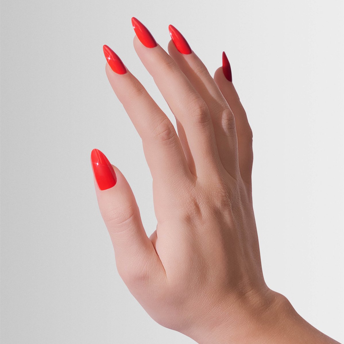 Goedkoopste Artistic Nail Design Colourluxe Press On Tips ' Reddy Or Not ' ( Short Almond