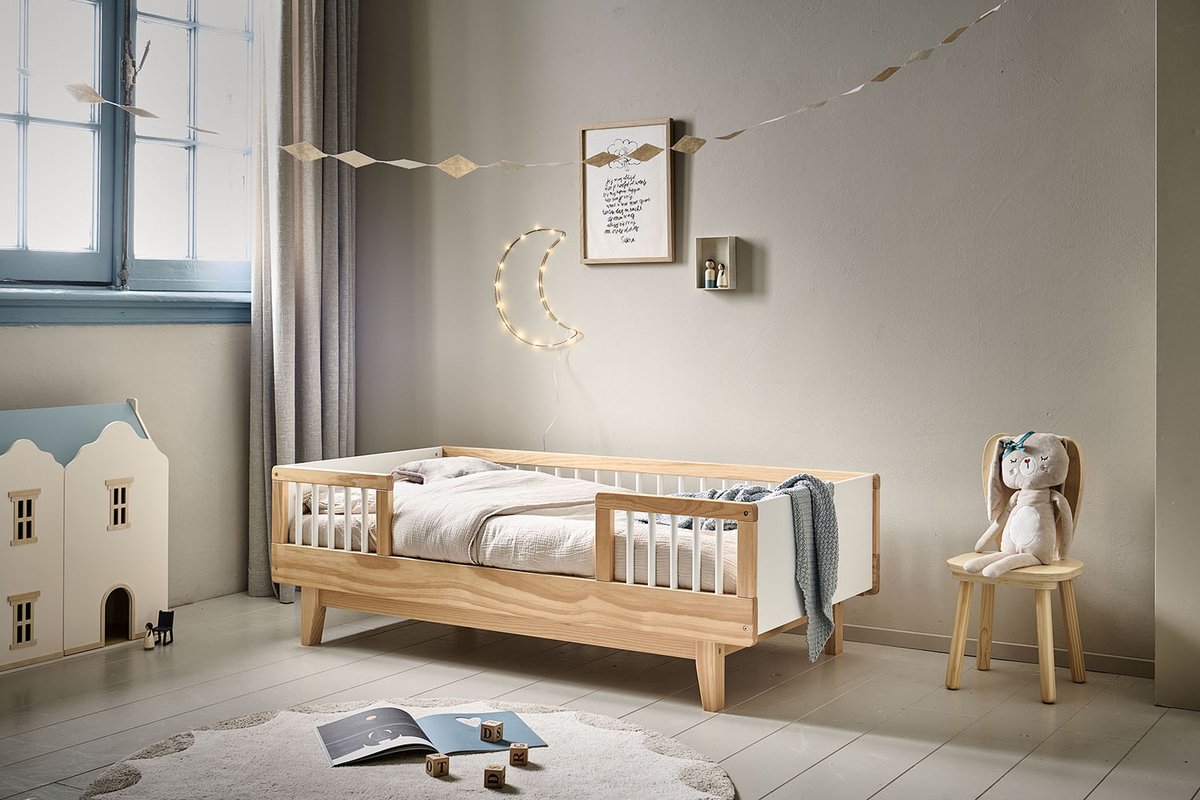 Petite Amélie Houten Poppenhuis Beige & Pastelblauw - H.66 cm - Drie Verdiepingen vol Tijdloze Charme - Stralend Beige met Pastelblauw Dak — afbeelding 7