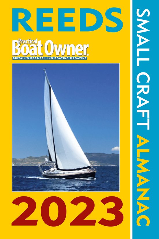 Reed's Almanac - PBO Small Craft Almanac 2023 met zeilboot op het water