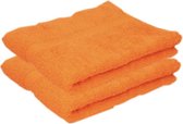 2x Luxe handdoeken oranje 50 x 90 cm 550 grams - Badkamer textiel badhanddoeken