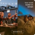 Collage van mensen die buiten dineren en een vrouw die slaapt, met Wonact muggenlamp.