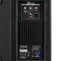 Achterpaneel van de PDY210A actieve speaker met aansluitingen, bedieningselementen en koeling.