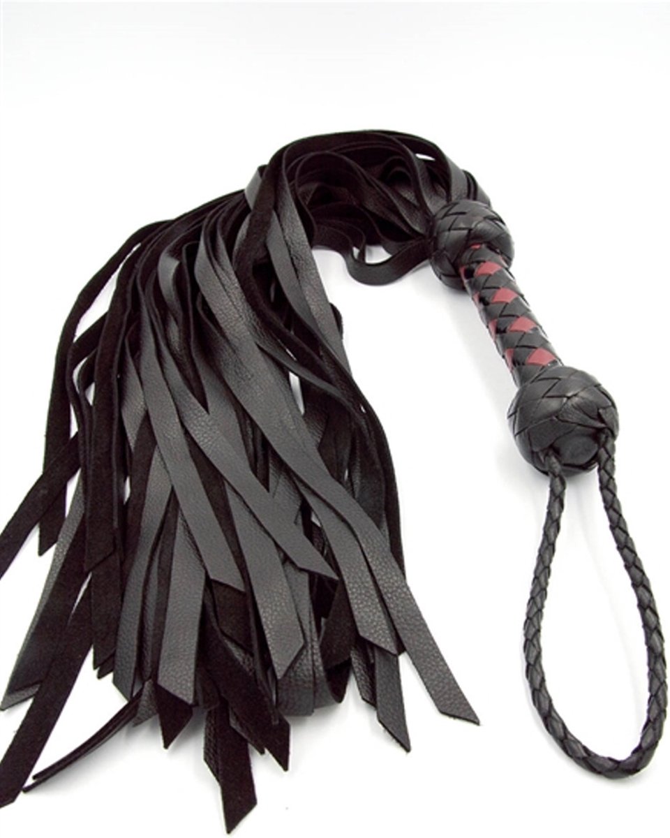 Mister b impact premium leather flogger
