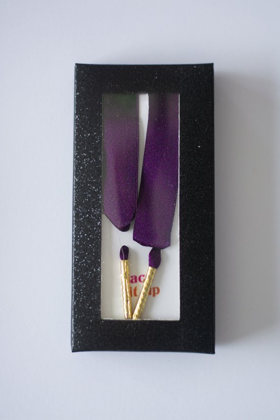 Schoenveters plat satijn luxe - aubergine paars breed - 120cm met gouden stiften veters voor wandelschoenen, werkschoenen en meer