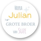 25x Sluitsticker Hoera naam is grote broer van ( naam zusje) - 40 mm - Geboorte Sticker - Sluitzegel - Sticker Geboortekaart - Baby nieuws - Trakteren Broer Zus Basisschool Kinderdagverblijf - Glossy - Sluitzegel - Wensetiket