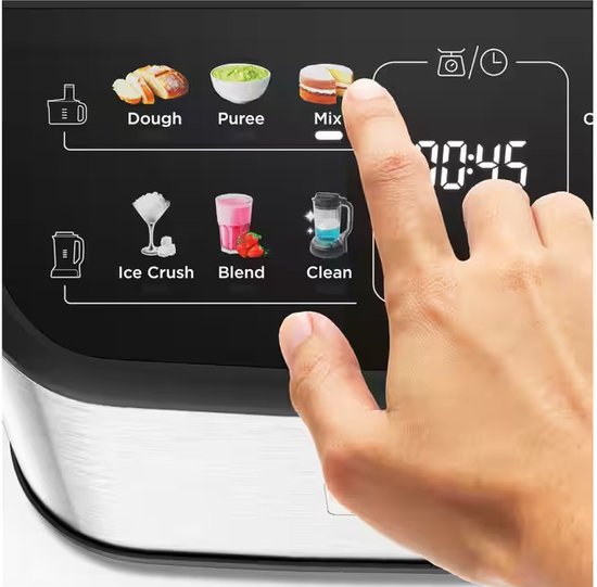 Une main appuie sur l'icône « Mix » sur l'écran tactile du robot culinaire Kenwood.