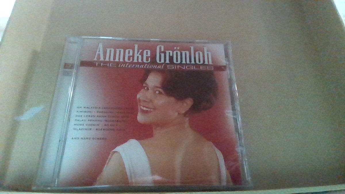 ANNEKE GRONLOH THE INTERNATIONAAL SINGLES