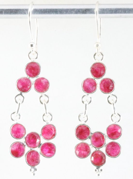 Boucles d'oreilles longues en argent avec rubis