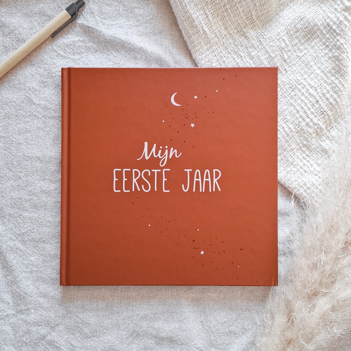 Eerste jaar boek | baby's eerste jaar | baby invulboek | Roestbruin | Fien & Feau