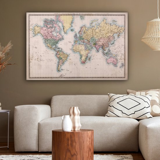 Fotobehang Wereldkaart met Dieren | Behang voor de kinderkamer Fotobehang Wereldkaart met Dieren | Behang voor de kinderkamer