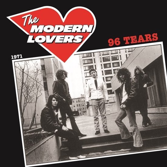 Albumhoes met de tekst 'The MODERN LOVERS 96 TEARS 1971' en een zwart-witfoto van vijf mannen op een trap.