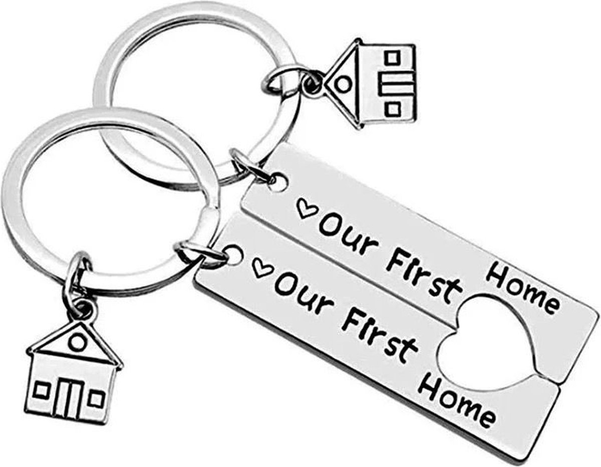 Nina’s Giftshop® Sleutelhanger Set Nieuw Huis – 2-delig – Cadeau voor Koppel – Housewarming Cadeau – Verhuiscadeau – Eerste Huis – Sleutelhanger Stel – Cadeau voor Man & Vrouw