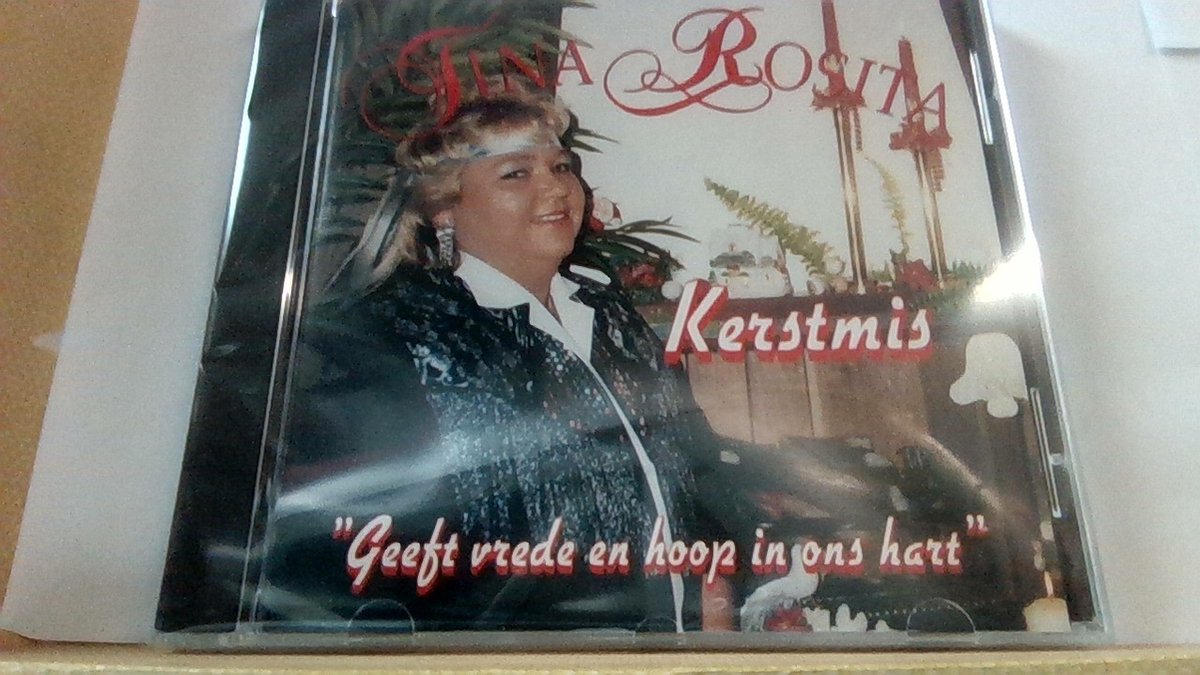 TINA ROSITA KERSTMIS GEEFT VREDE EN HOOP IN ONS HART