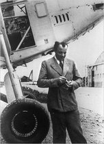 Antoine de Saint-Exupéry Antoine de Saint-Exupéry