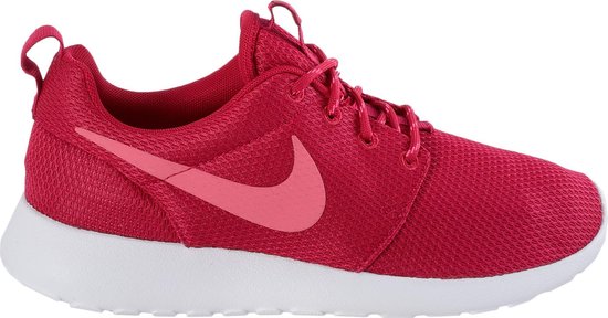 Nike Rosherun Sneakers - Vrouwen - Maat - Roze | bol.com