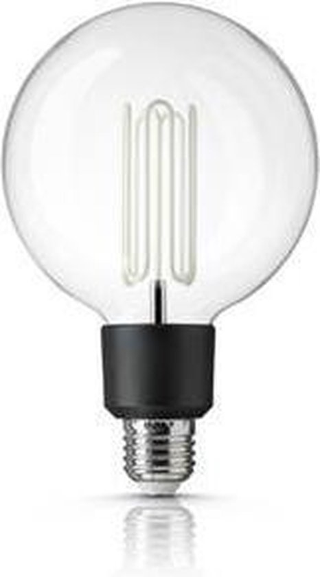 Een NDF Caret Globe 115 LED-lamp met transparante bol en zichtbare spiraalvormige filamenten.