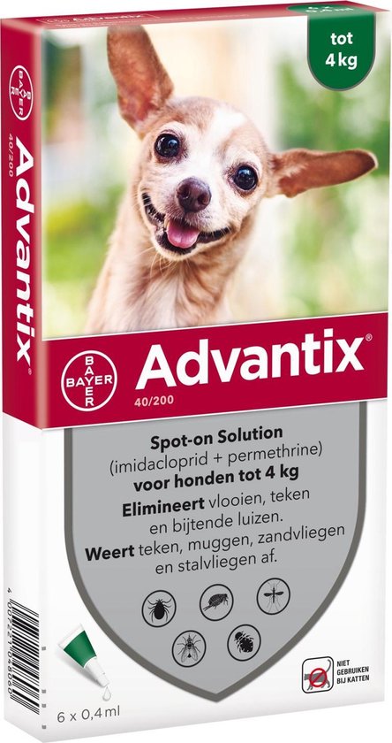 Advantix doosje met een lachende chihuahua, voor honden tot 4 kg.