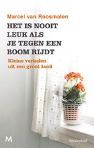Omslag Het is nooit leuk als je tegen een boom rijdt