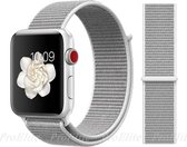 Zachte Nylon Horlogeband - Lichtgrijs 38/40 mm - Geschikt voor alle Apple Watch Series