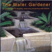 Boek "The Water Gardener" met een illustratie van een moderne waterpartij met meerdere niveaus en stromend water.