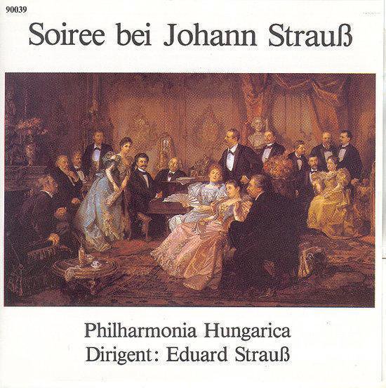 Een schilderij van een balzaal met mensen in 19e-eeuwse kleding, met het opschrift "Soirée bei Johann Strauß".