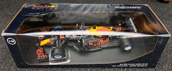 Foto: Red bull racing honda rb16b 33 winner belgian gp 2021 1 18 minichamps