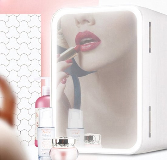 Koelkast: Mini Koelkast/ Minibar - voor Beauty Producten - 6Liter - Wit, van het merk DMB Lifestyle