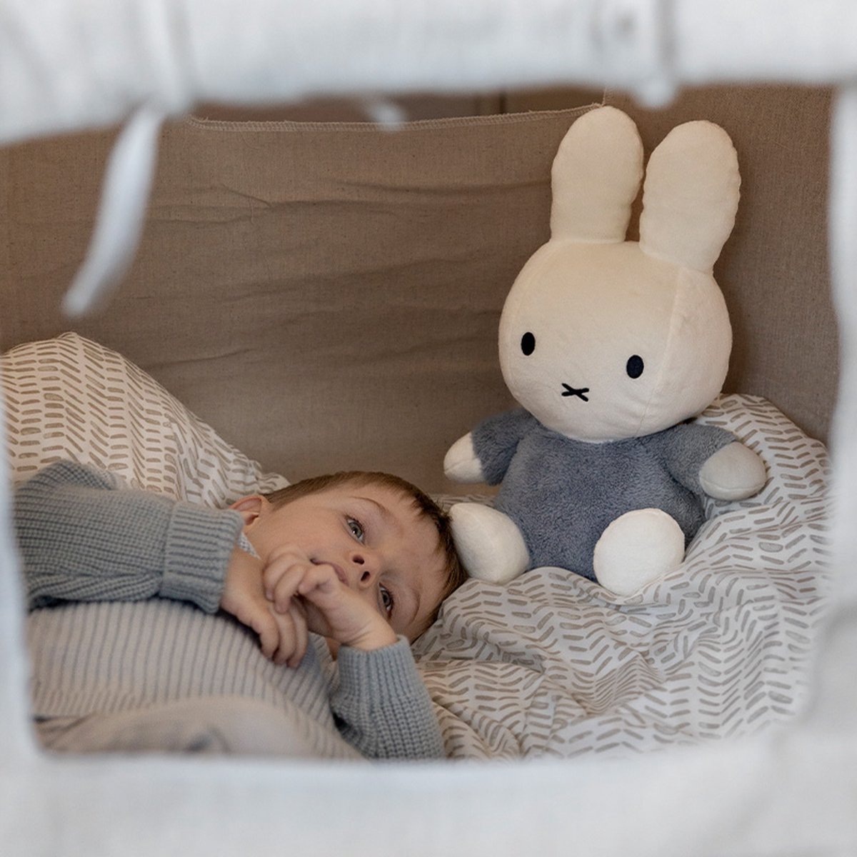 Nijntje Knuffel Fluffy Blauw - 35 cm — afbeelding 3