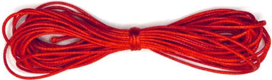 Een rol rood waxkoord, samengebonden in het midden.