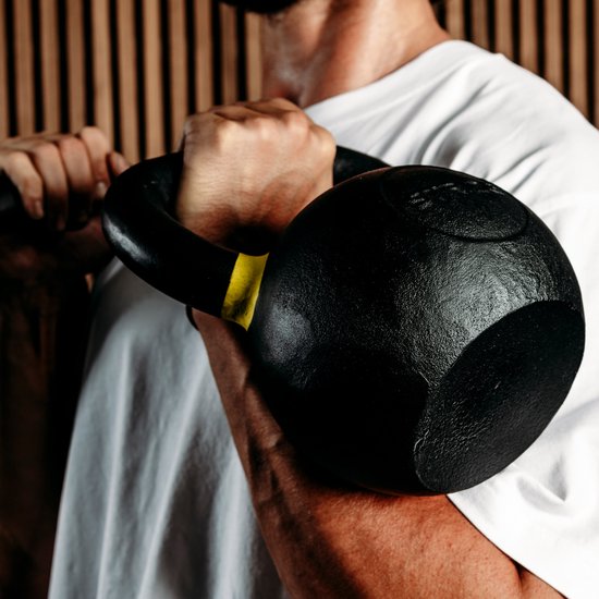 STRIDE Molded Kettlebell (16kg)