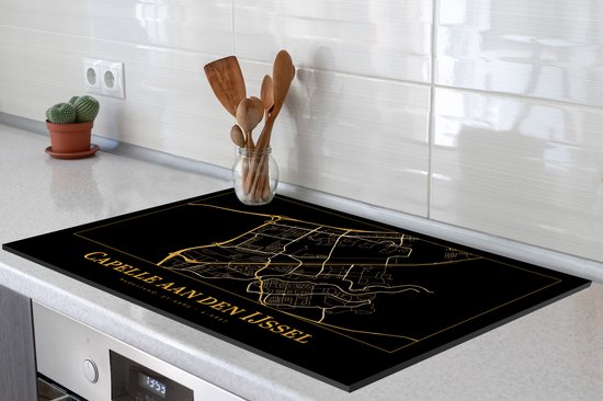 KitchenYeah® Inductie beschermer 81.6x52.7 cm - Kaart - Capelle aan den IJssel - Zwart - Goud - Kookplaataccessoires - Afdekplaat voor kookplaat - Inductiebeschermer - Inductiemat - Inductieplaat mat