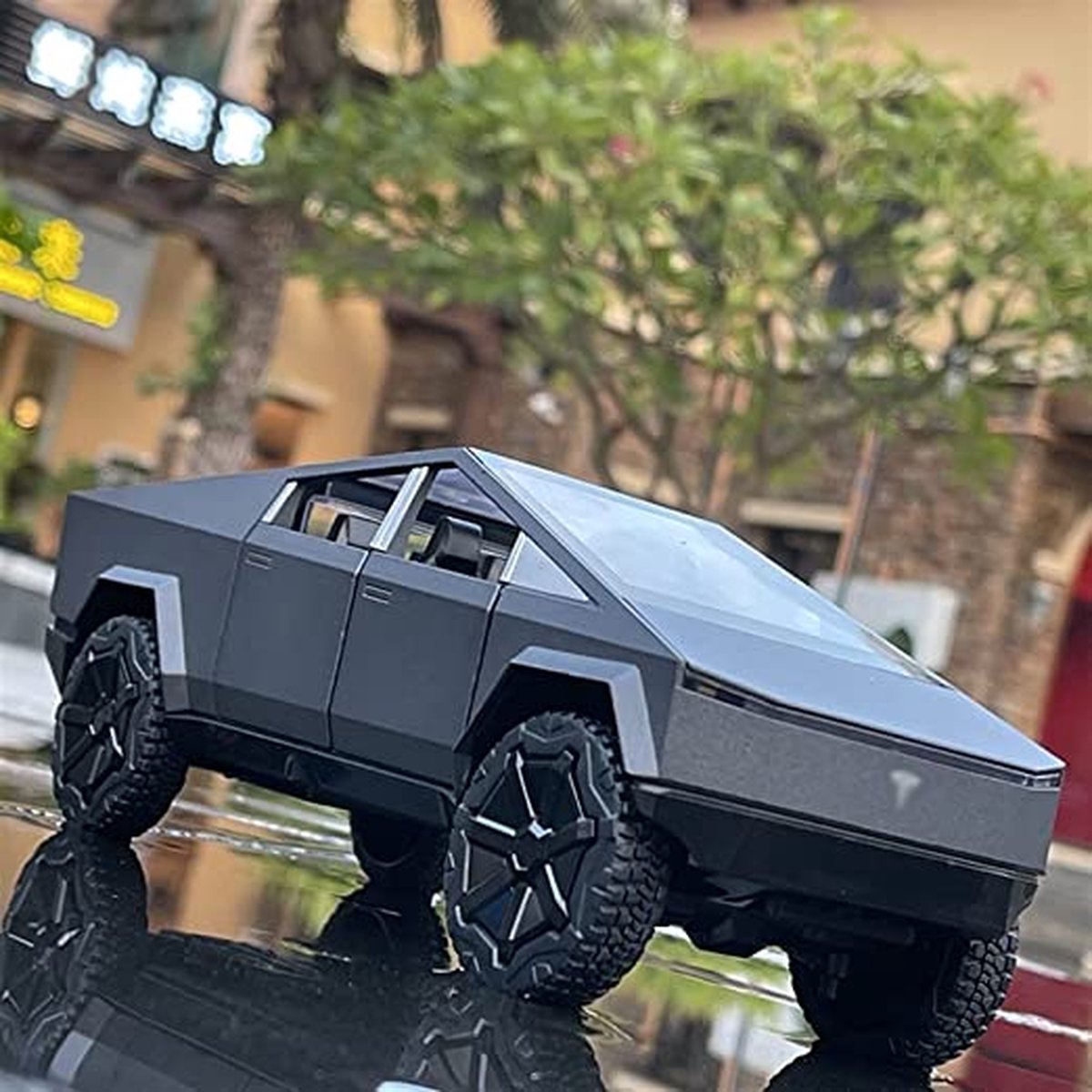 Tesla Cybertruck - Modelauto - Geluid en Licht - Speelgoed Autos - 1:32 - Zwart