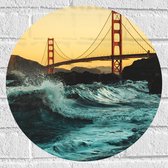 WallClassics - Muursticker Cirkel - Wilde Zee bij Golden Gate Bridge in San Francisco - 40x40 cm Foto op Muursticker