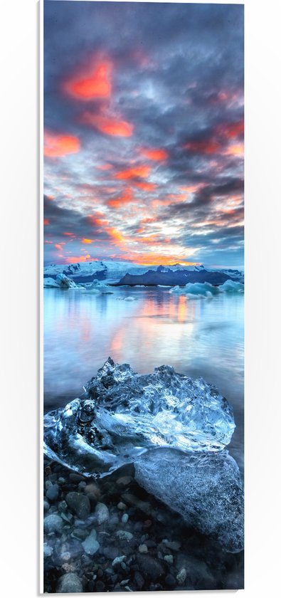 WallClassics - Feuille de Mousse PVC - Ciel Multicolore sur Paysage d'Islande avec Rochers - 20x60 cm Photo sur Feuille de Mousse PVC