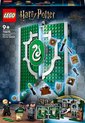 foto van LEGO Harry Potter Zwadderich Huisbanner Set - 76410