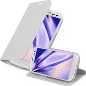 Cadorabo Hoesje geschikt voor Samsung Galaxy S3 MINI in CLASSY ZILVER - Beschermhoes met magnetische sluiting, standfunctie en kaartvakje Book Case Cover Etui