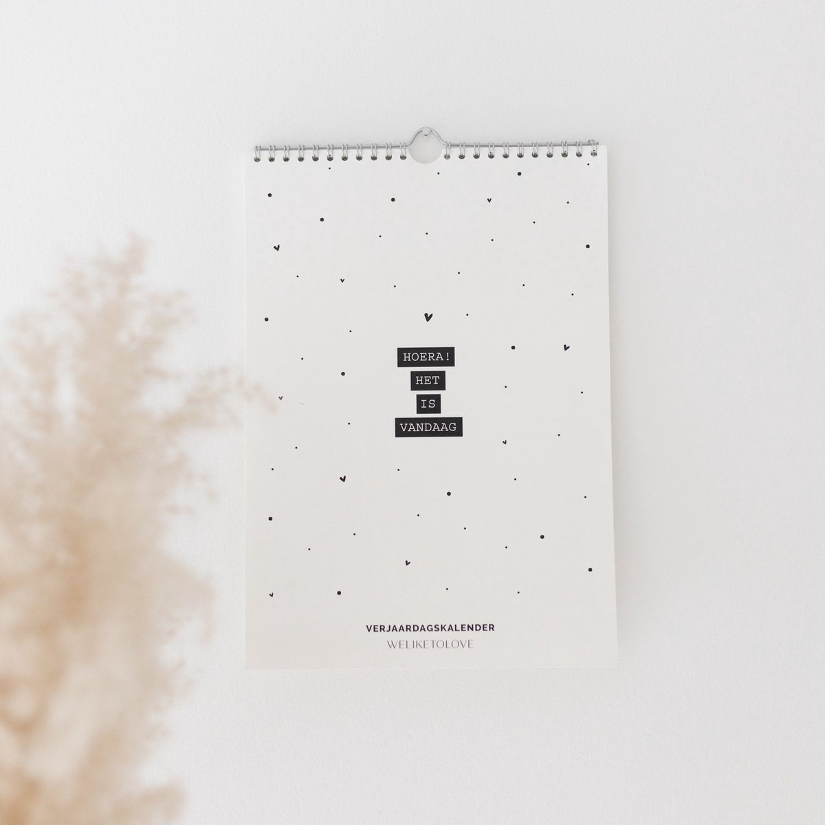 Hippe verjaardagskalender volwassenen - verjaardagskalender zwart wit - verjaardagskalenders - kalender - wandkalender - wandkalenders - omlegkalender - maandkalender - A4