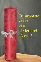 Het Beest, Nederlands grootste kaars in BORDEAUX ROOD Polymico, hoogte: 43 cm - Gemaakt door Candles by Milanne