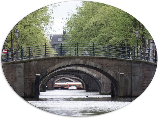 Dibond Ovaal - Traditionele Nederlandse Brug in Amsterdam - 96x72 cm Foto op Ovaal (Met Ophangsysteem)