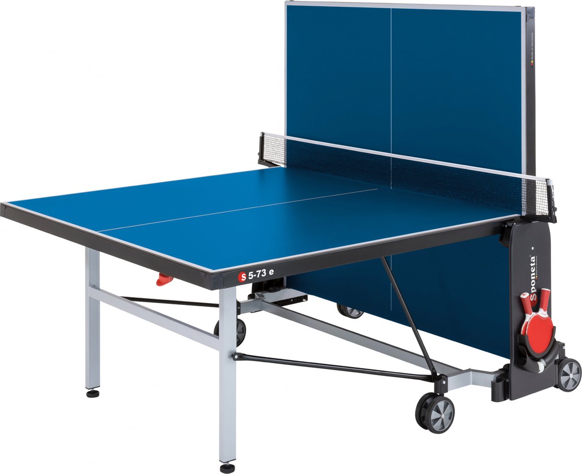 Sponeta® S5-73e Tafeltennistafel Outdoor - Blauw - Te gebruiken als zelftrainer - Pingpongtafel voor Buiten - Inklapbaar - Inclusief tafeltennisnet en 2 batshouders - 6mm Weerbestendig blauw tafelblad - 10 Jaar garantie - Made in Germany