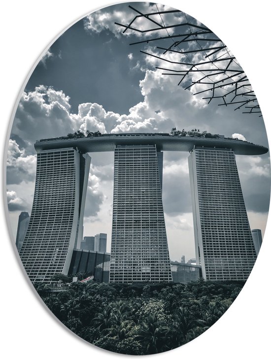 WallClassics - PVC Schuimplaat Ovaal - Marina Bay Sands Hotel - Singapore - 30x40 cm Foto op Ovaal (Met Ophangsysteem)