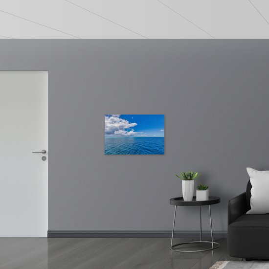 Muursticker - Blauwe Oceaan met Bewolkte en Open lucht - 75x50 cm Foto op Muursticker