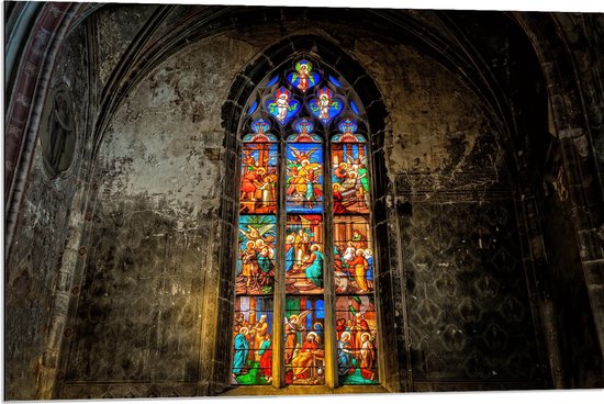 WallClassics - Dibond - Glas-in-lood Raam in de Notre-Dame Kerk - 90x60 cm Foto op Aluminium (Wanddecoratie van metaal)