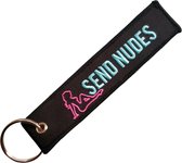 Auto Sleutelhanger - Send Nudes - universeel/alle automerken - Keychain - Grappige Sleutel Hanger Cadeau - Auto Accessoires