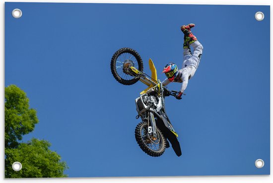 Foto: Wallclassics tuinposter freestyle motocross boven boom 60x40 cm foto op tuinposter wanddecoratie voor buiten en binnen 