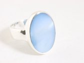 Ovale hoogglans zilveren ring met blauwe schelp - maat 20