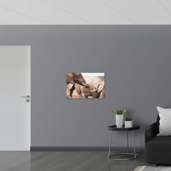 PVC Schuimplaat- Olifantje met Moeder omhelzend - 75x50 cm Foto op PVC Schuimplaat